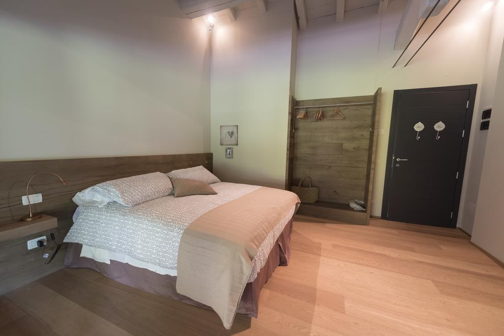 Agriturismo Locanda Del Pesco Collebeato Номер фото